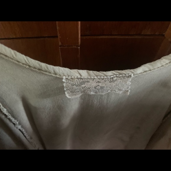 Layered tank - Picture 2 of 3